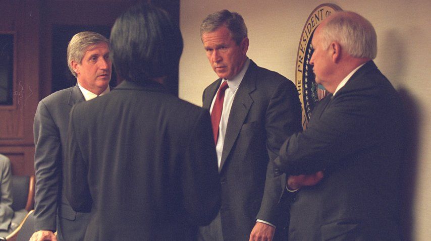 George W. Bush se reunió Cheney y la entonces asesora de Seguridad Condoleeza Rice<br>