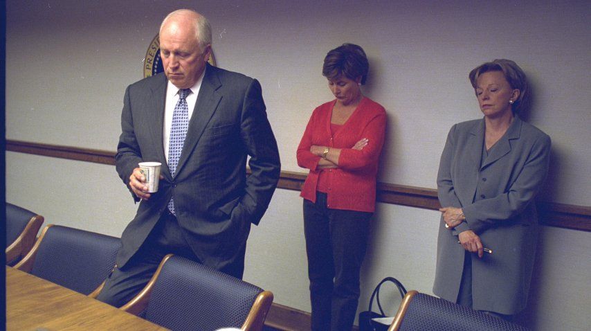 Cheney, la primera dama Laura Bush y Lynne Cheney<br>
