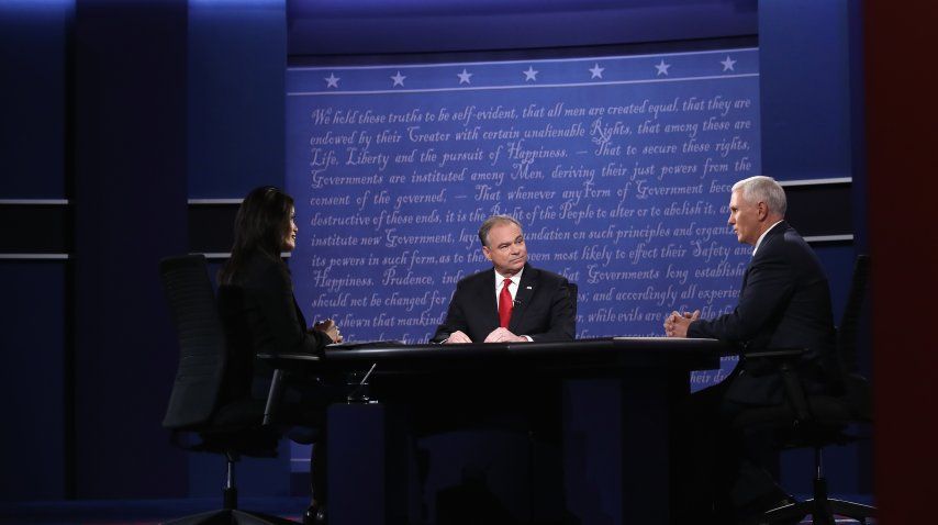 <p> Tim Kaine y Mike Pence en el debate de candidatos a vicepresidentes de Estados Unidos</p><p></p>