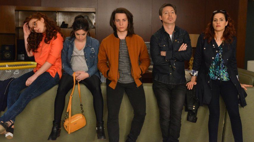 Escena final de Silencios de Familia con los Diamante dos años después de transcurrida gran parte de la serie