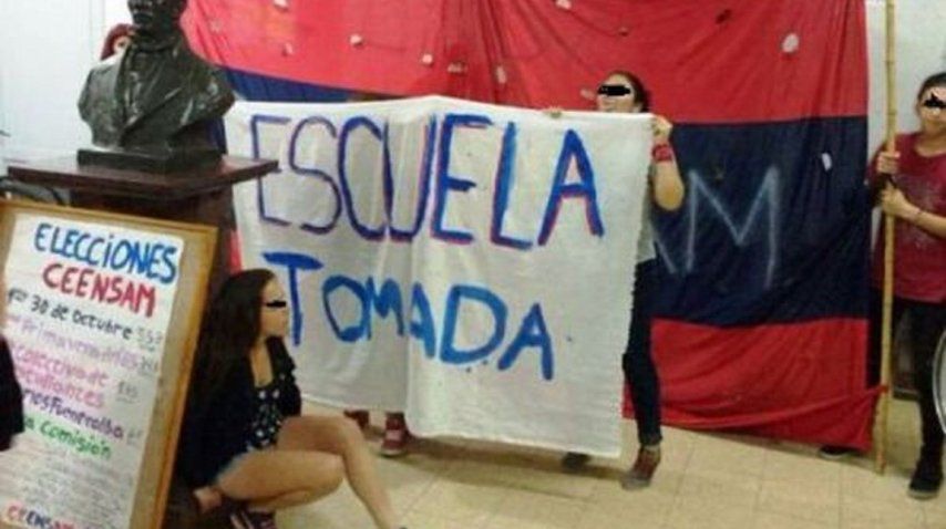 Alumnos tomaron escuela ENAM. Imagen de Twitter