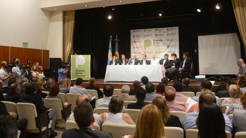 En representación del gobierno de Vidal además de Salvai estuvo el ministro de Hacienda, Hernán Lacunza<br>