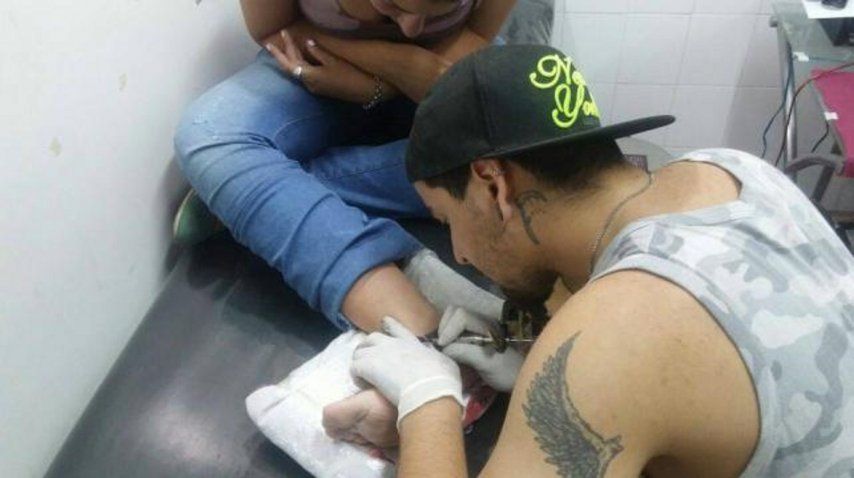 Cordobesa se tatuó Mauricio Macri