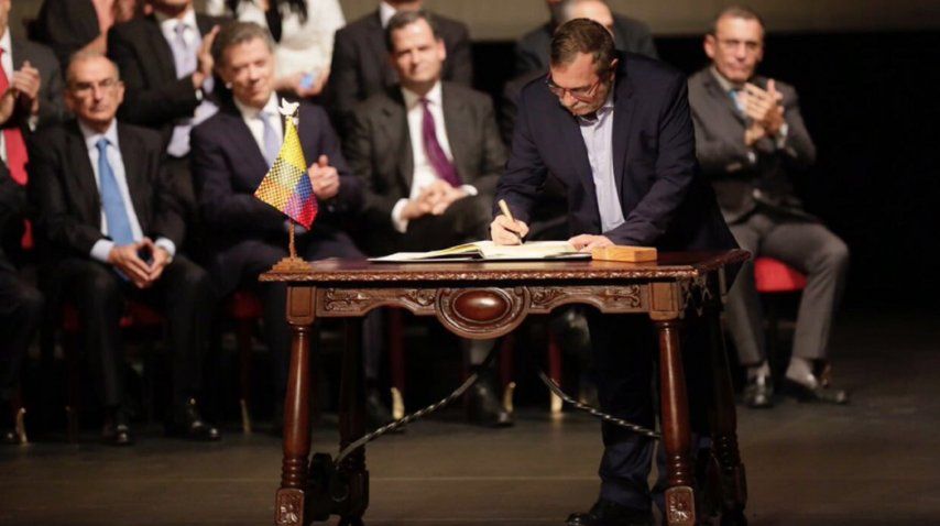 Colombia y las FARC firman acuerdo de paz