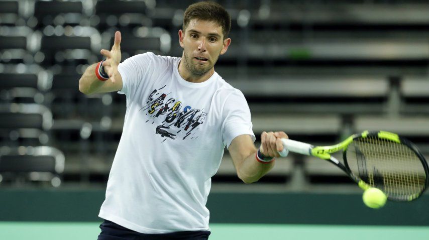 Federico Delbonis entrenando en Croacia