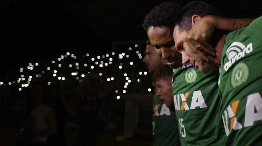 Homenaje a los muertos del Chapecoense