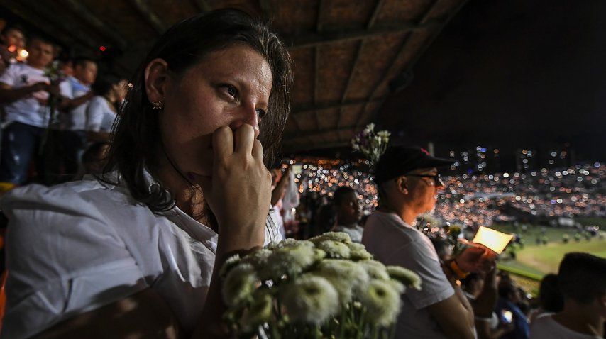 <p> Homenaje a los muertos del Chapecoense</p><p></p>