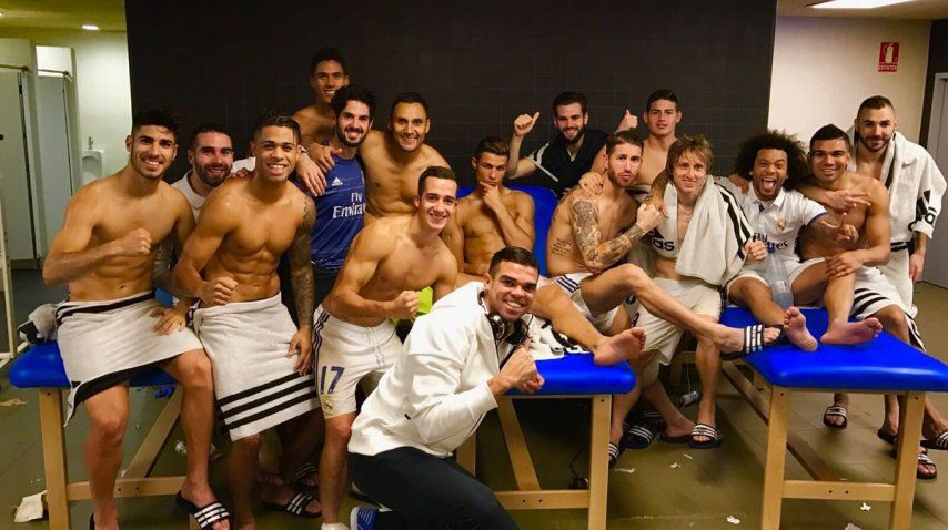 La curiosa pose de CR7<br>