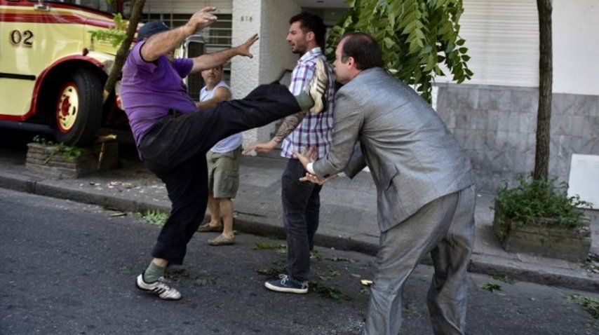 Dos hombres protagonizaron una discusión de tránsito