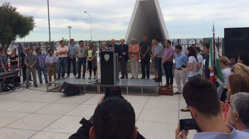 Presentación de la temporada de verano 2017 en Puerto Madryn