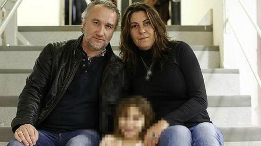 Nadia junto a sus padres, detenidos por estafa