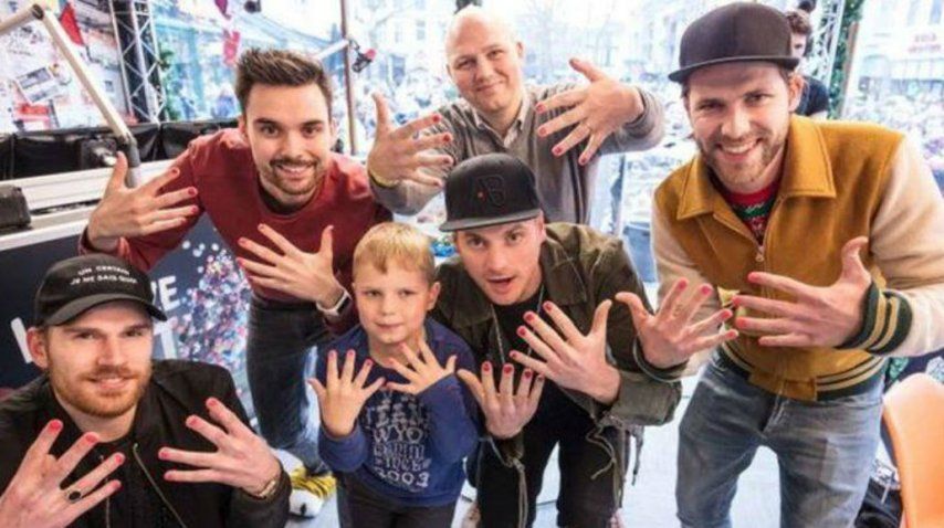 Artistas, políticos y ciudadanos se sumaron a la cruzada solidaria<br>