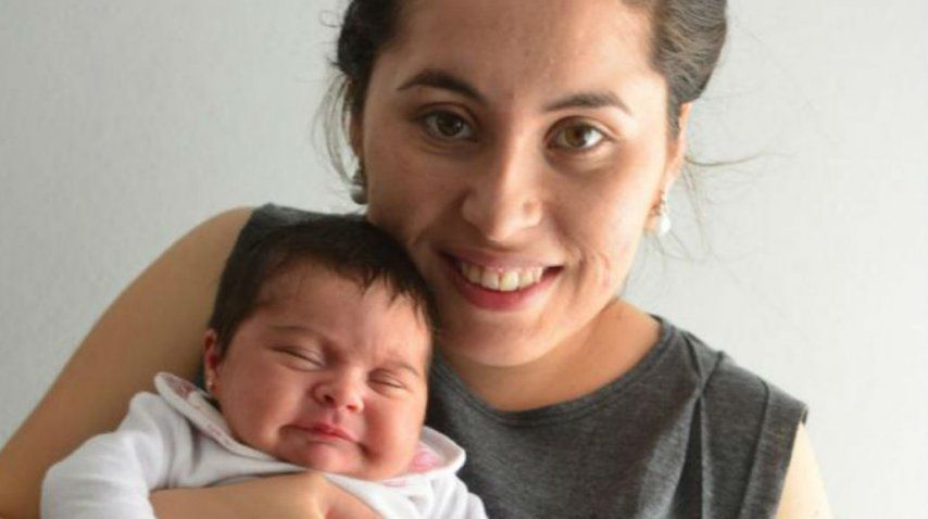 Brenda junto a su hija, Ángeles Milagros<br>