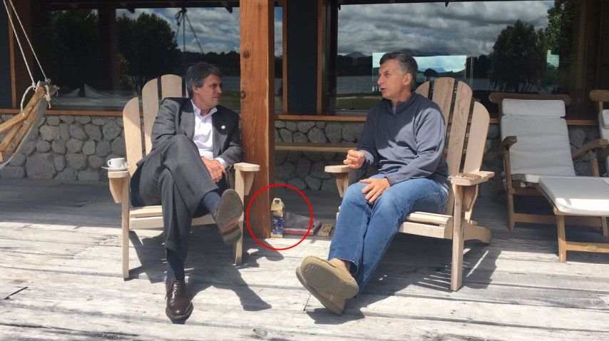 Prat Gay y Macri tomaron café con chocolates importados de Suiza<br>