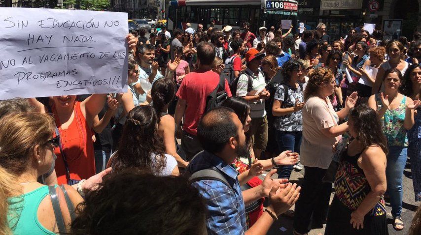 Levantaron la toma en Educación