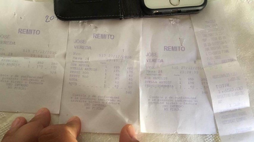Tres pizzas y tres cervezas por 1.650 pesos en Mar del Plata