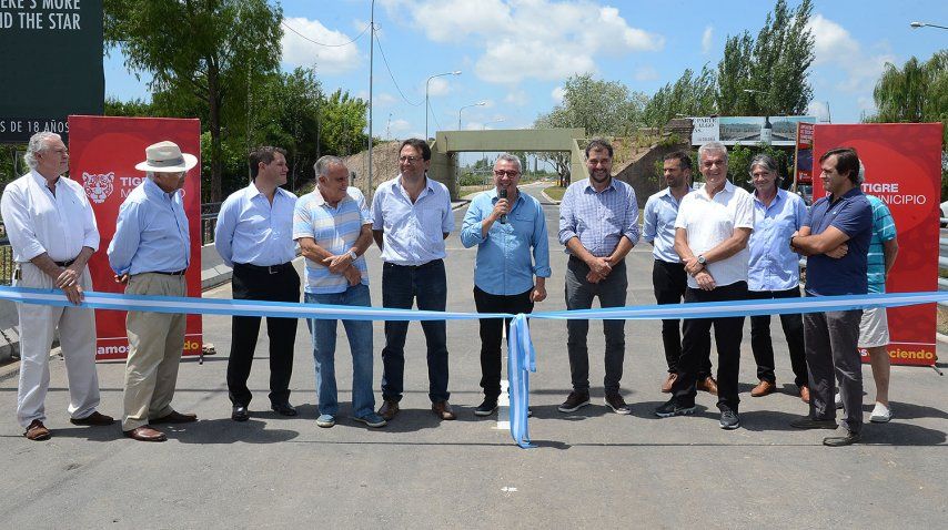 Zamora inauguró la ampliación integral del tercer carril del camino Banacalari-Benavídez