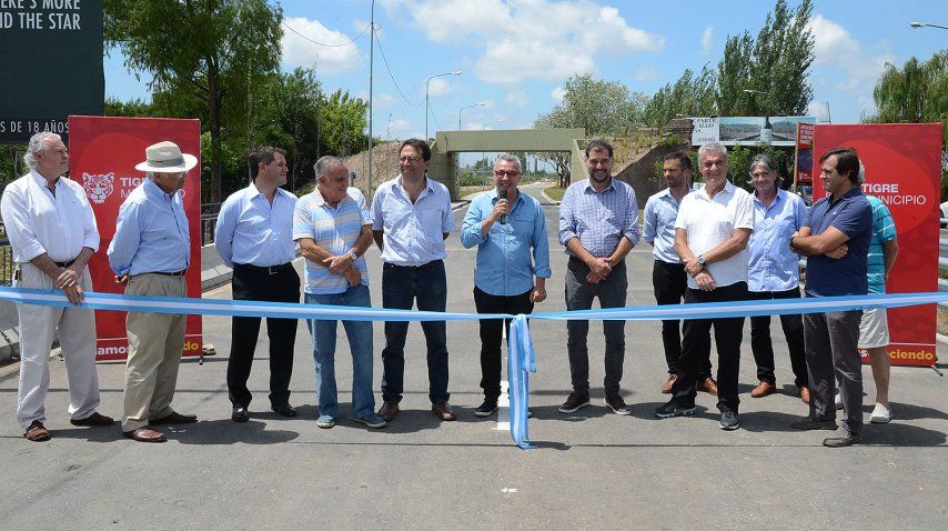 Zamora inauguró la ampliación integral del tercer carril del camino Banacalari-Benavídez