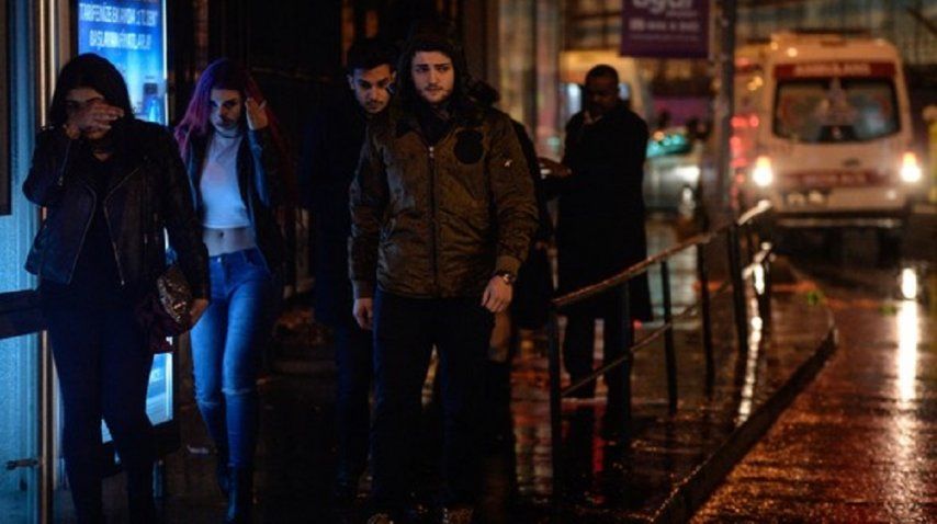 Lágrimas en algunos de los que estaban pasando Año Nuevo en Reina