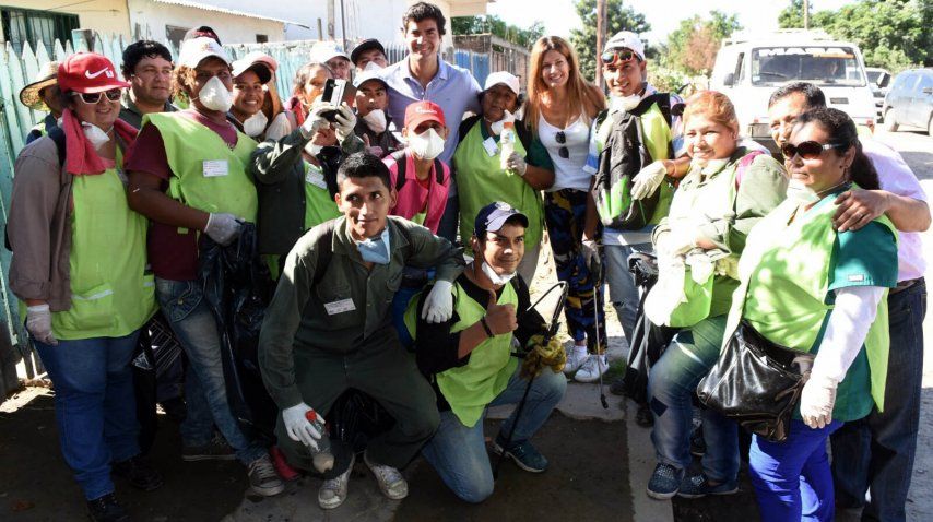 Urtubey recorrió zonas afectadas por un temporal