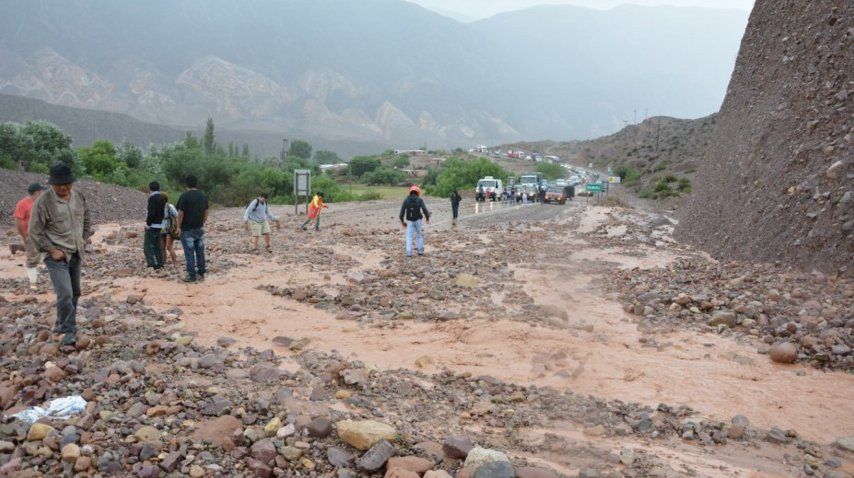 Dos personas están desaparecidas tras el alud en Jujuy