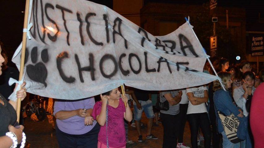 Vecinos marchar para pedir justicia por chocolate