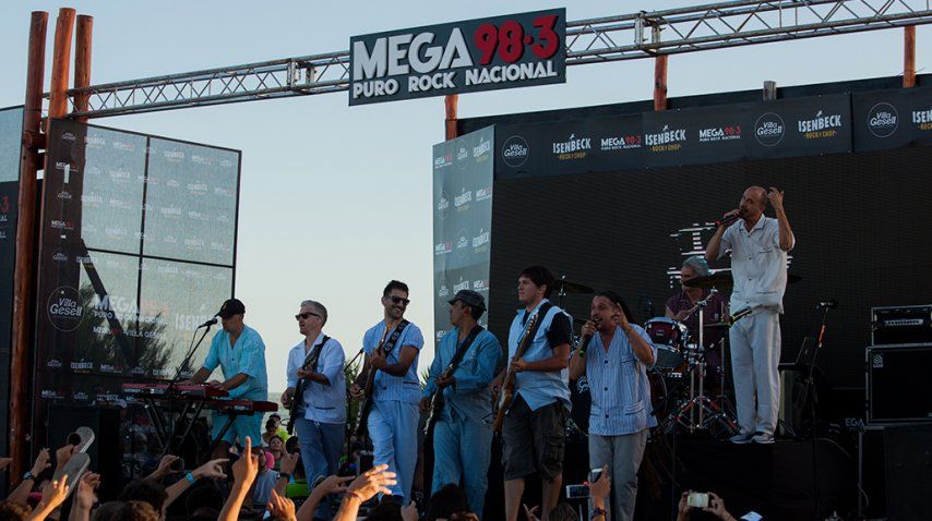 El show de Bersuit en el parador de Mega 98.3