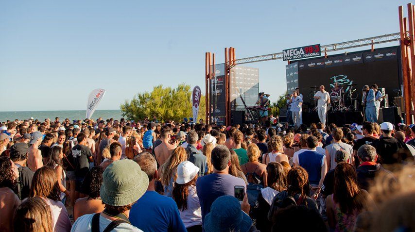 El show de Bersuit en el parador de Mega 98.3