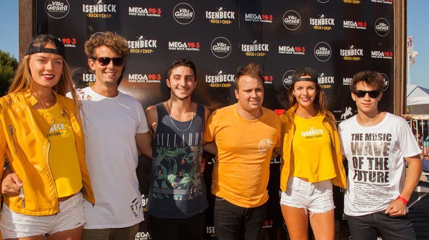 El show de Bersuit en el parador de Mega 98.3<br>