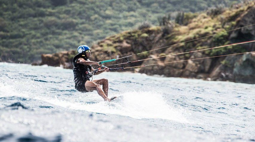 Obama volvió al surf en sus vacaciones<br>