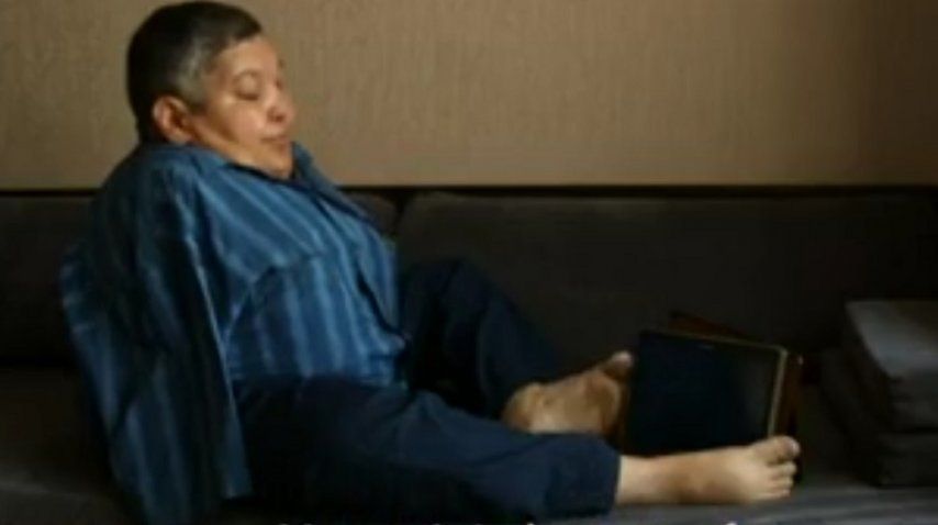 Karipbek Kuyukov sufre las secuelas de haber vivido en