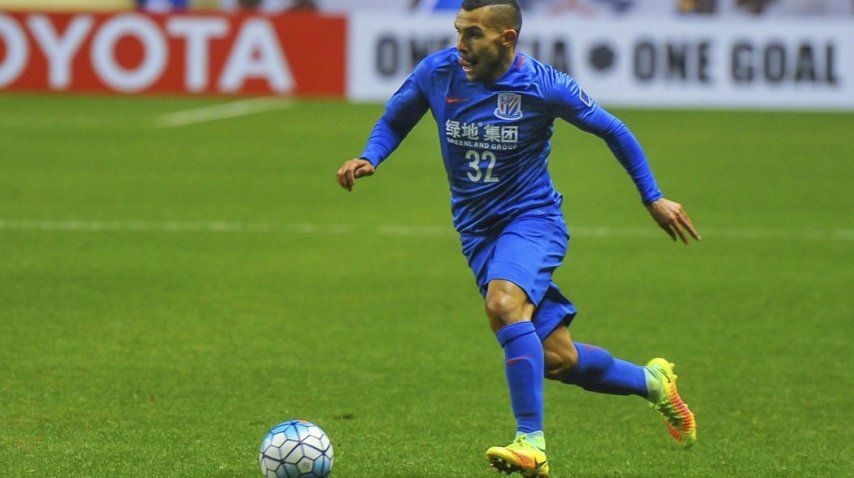 Tevez jugando en China<br>