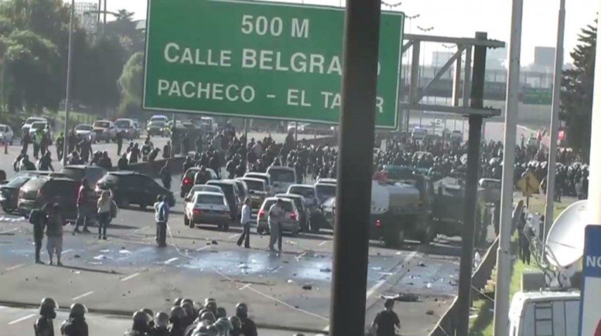 Represión de la Gendarmería en la Panamericana