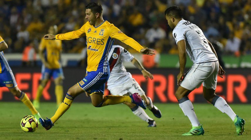 André Gignac celebrando un gol