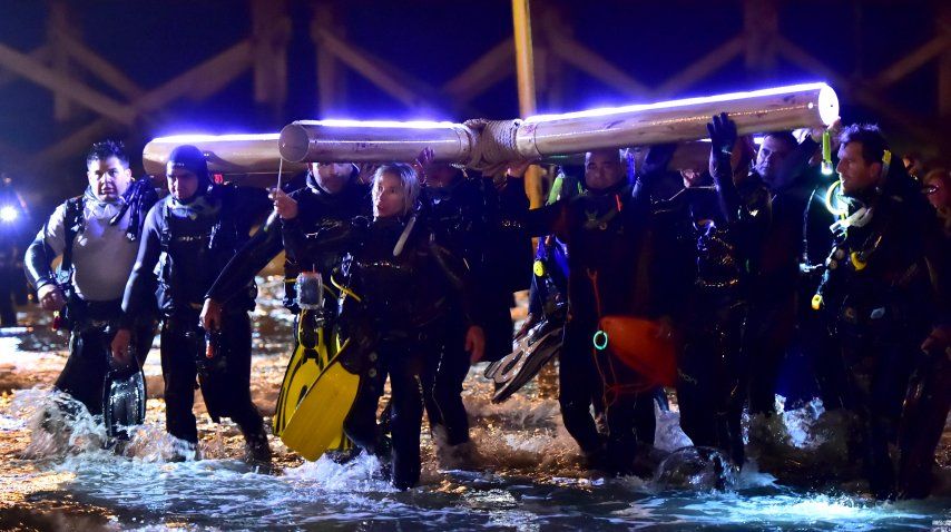 Así fue el Via Crucis acuático en Puerto Madryn