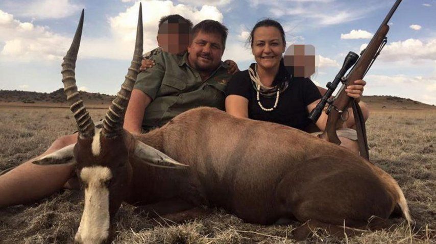 Un cazador sudafricano murió devorado por dos cocodrilos en Zimbabue