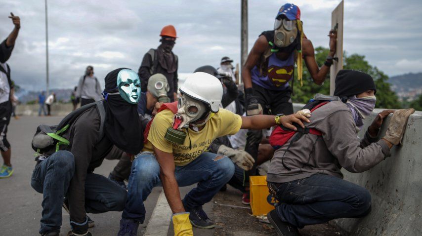 Opositores protestan en Venezuela contra Nicolás Maduro<br>