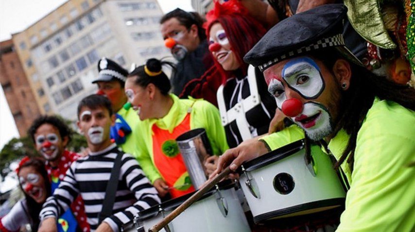 Payasos en Colombia realizaron una protesta en defensa de su trabajo