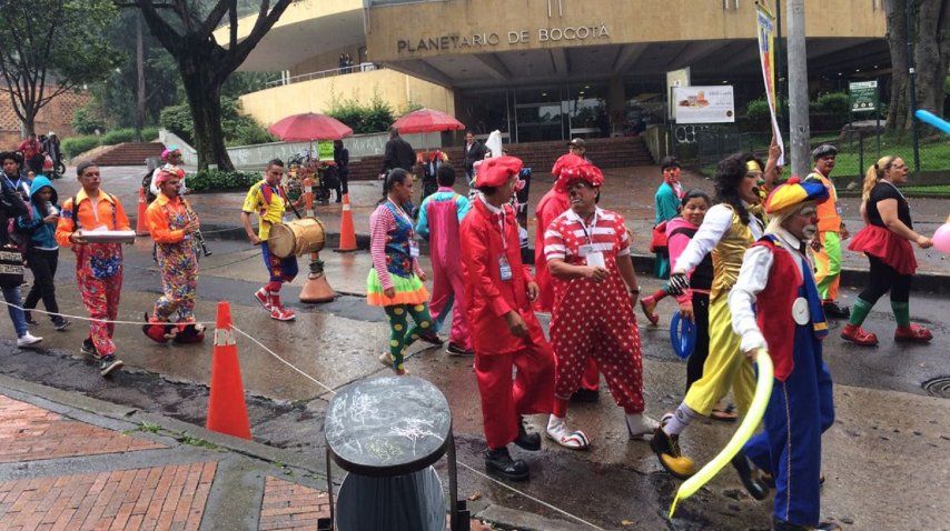 Payasos en Colombia realizaron una protesta en defensa de su trabajo
