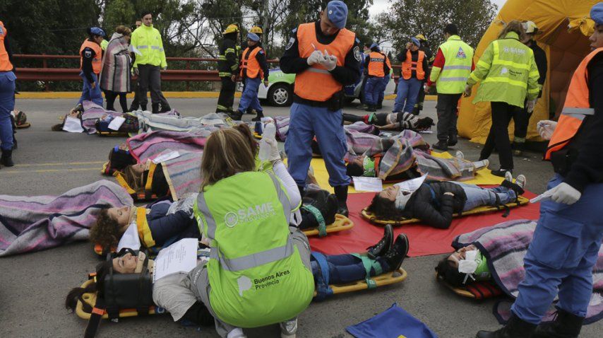 <p>El Same de Lanús realizó un éxito simulacro de accidente múltiple</p><p></p>