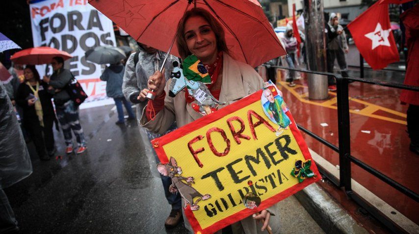 Marcha por la renuncia de Temer