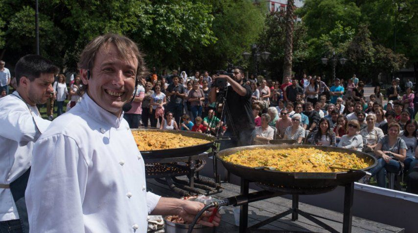 El chef español seguirá dando clases de cocina<br>