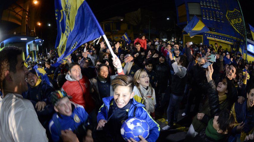 Festejos de los hinchas de Boca en La Bombonera<br>