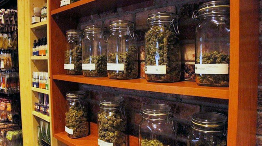 comienza la venta de marihuana en farmacias