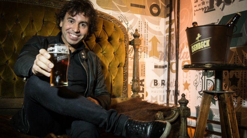 Gonzalito Rodríguez, conductor de la velada<br>