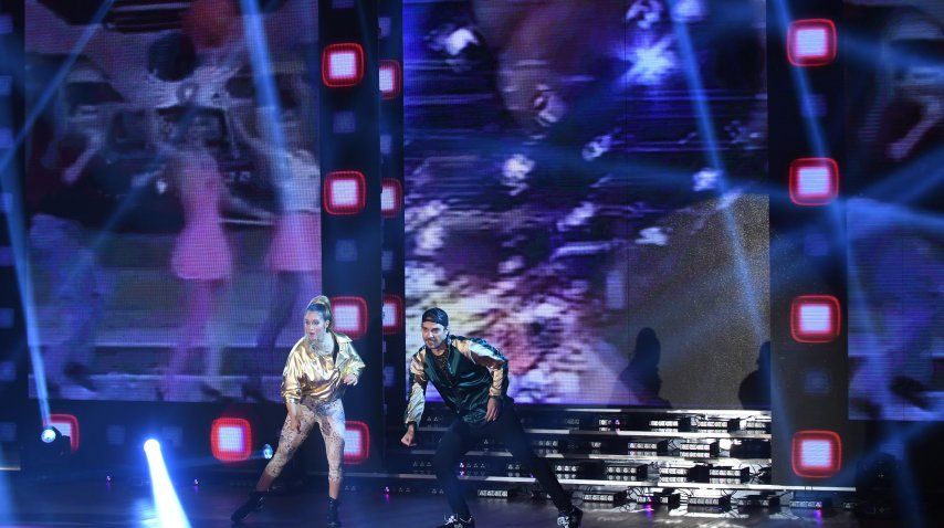 Pedro Alfonso y Flor Vigna bailaron el hit de The Sacados<br>