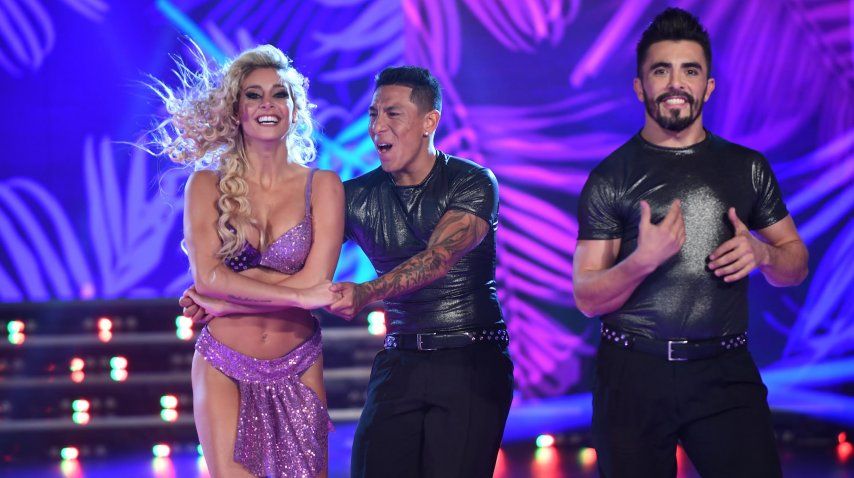 Brian Sarmiento baila con Sol Pérez y Fernando Bertona<br>