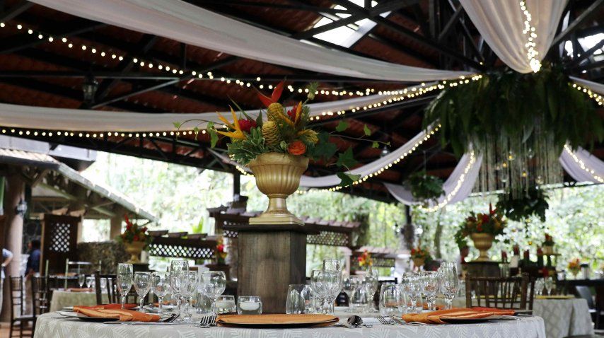 Se pueden hacer grandes bodas o convites más íntimos<br>