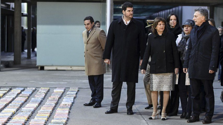 Macri en la quema de drogas<br>
