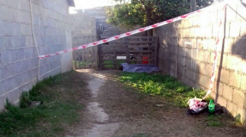 Este es el patio donde se encontró a la nena